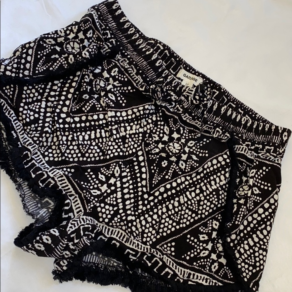 Garage shorts